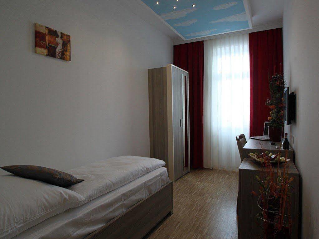 Hotel Kavun Múnich Exterior foto
